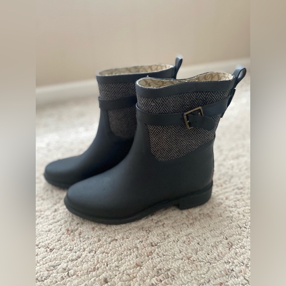 Chooka Herringbone Boots - Picture 1 of 5